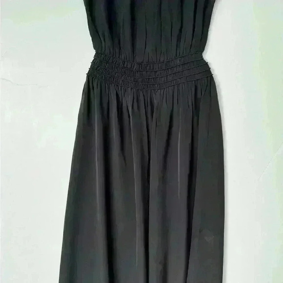 NWT! Everlane The Gathered Midi Dress - Picture 7 of 12